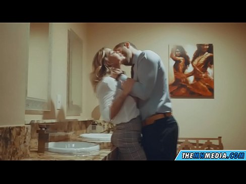 ❤️ Том биетэй шаргал үст таныг нийтийн бие засах газар уруу татах үед ️❌ Порно видео mn.happytour.top ﹏